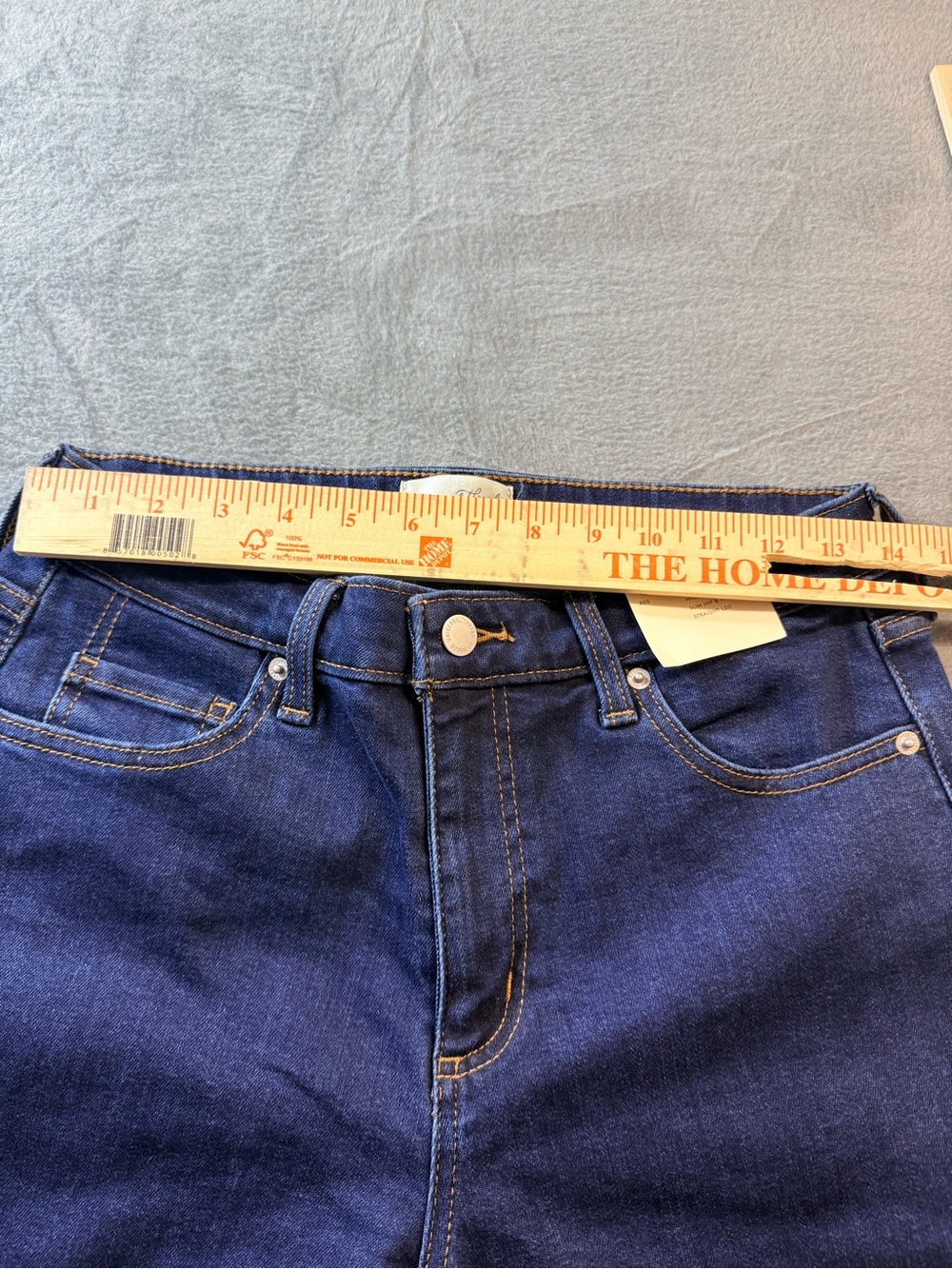 Universal Thread - Wide-Leg Dark Blue Women’s Jeans - Picture 8 of 11